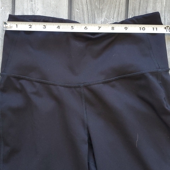 Old Navy Active Go Dry Leggings Sz Small - Picture 4 of 6